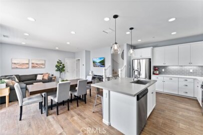 808 El Paseo Photo